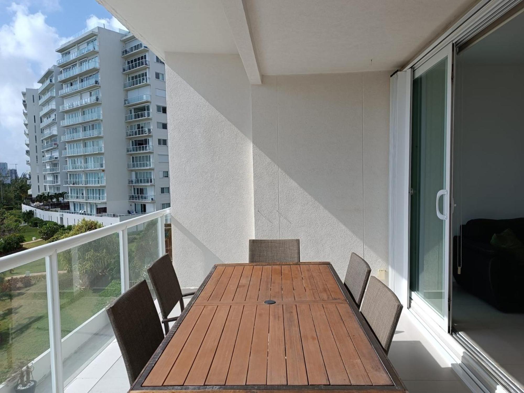 New Beachfront Luxury Apartments Cancún Exteriér fotografie