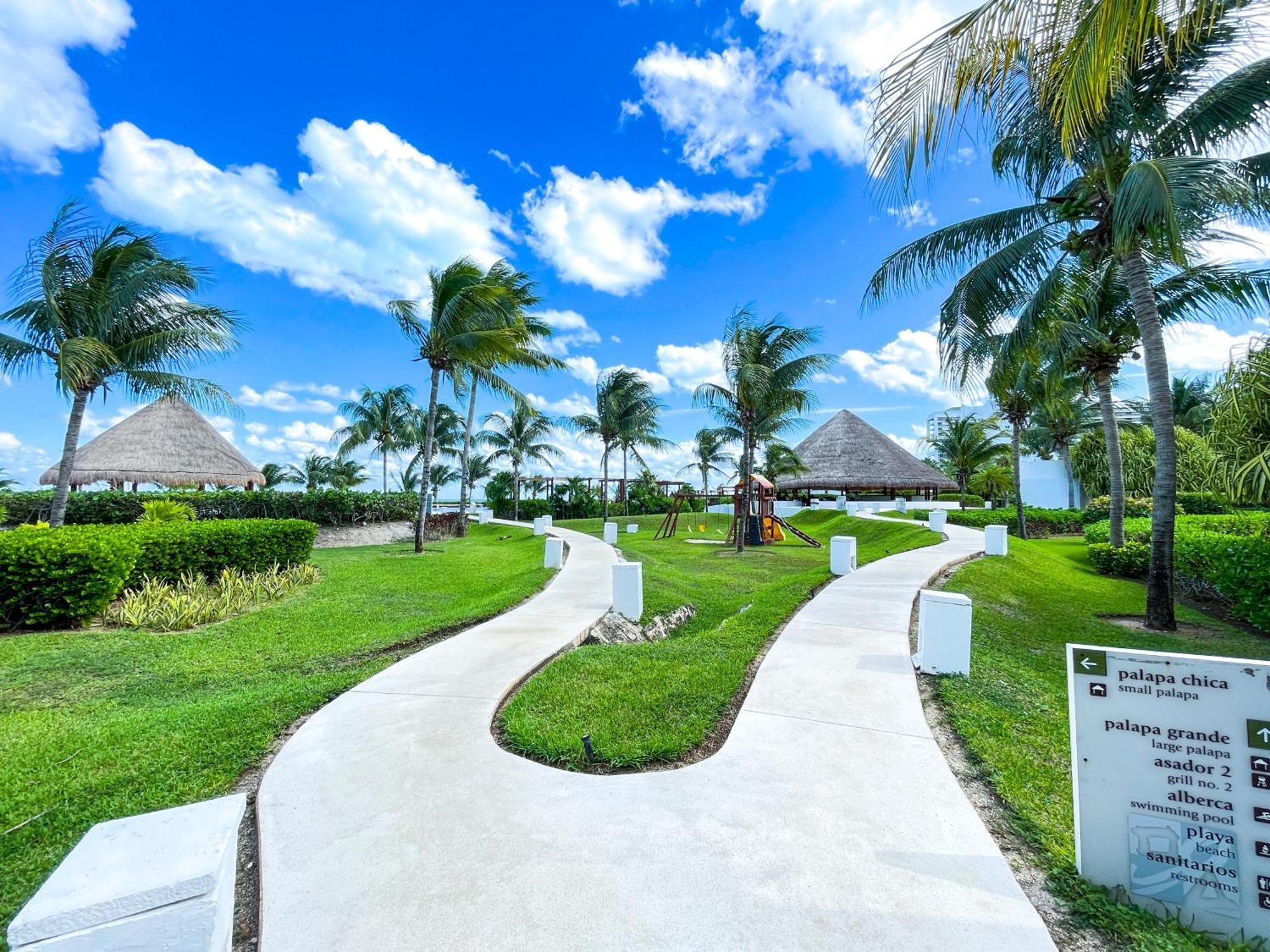 New Beachfront Luxury Apartments Cancún Exteriér fotografie
